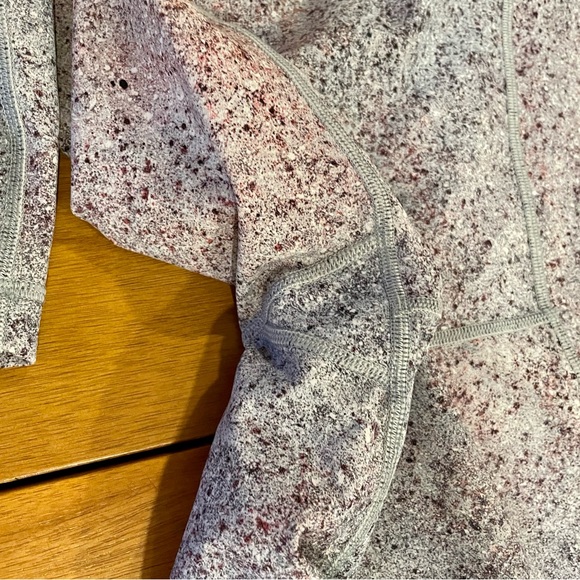 Lululemon Size 12 Wunder Under Luxtreme Speckled blue and pink 7/8 Tight Athlete - Picture 5 of 8